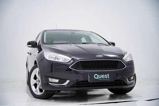 FORD FOCUS 2.0 SE PLUS FASTBACK 16V FLEX 4P POWERSHIFT